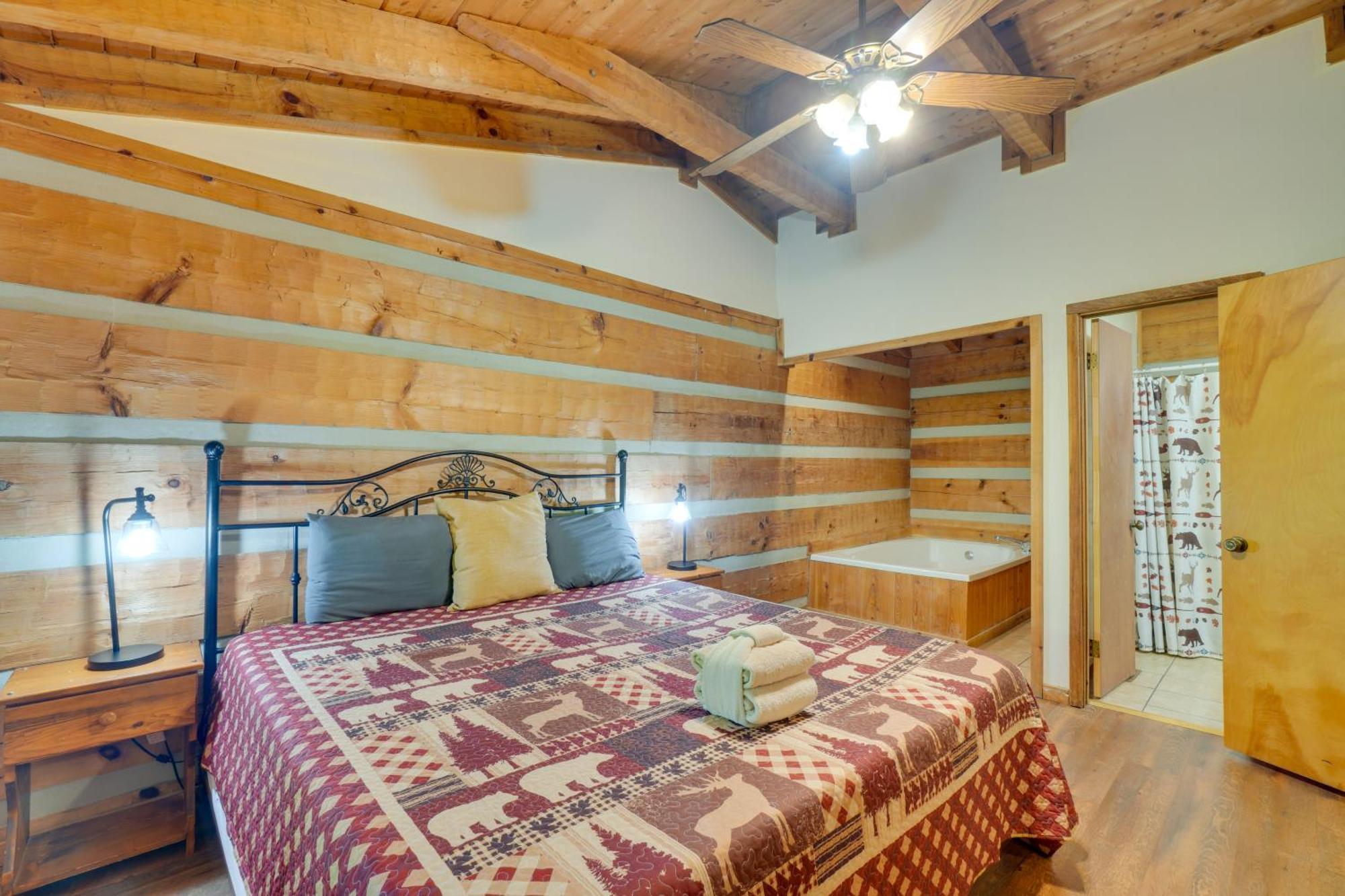 Gatlinburg Cabin With Hot Tub About 6 Mi To Downtown! المظهر الخارجي الصورة